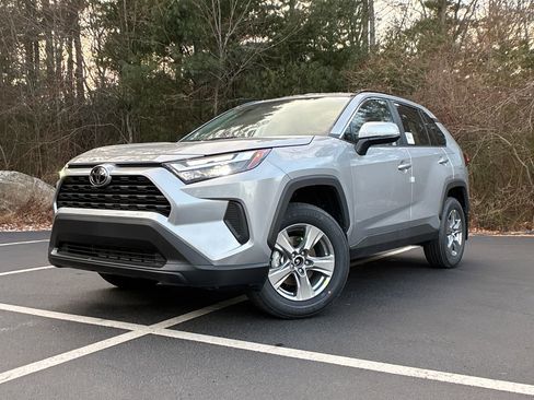 New 2025 Toyota RAV4 XLE w/ Convenience Package image 1