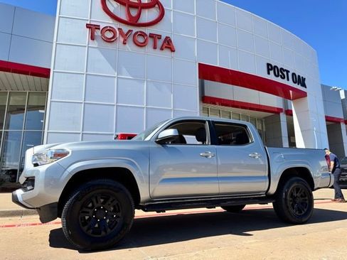 Used 2022 Toyota Tacoma SR w/ SR Convenience Package image 1