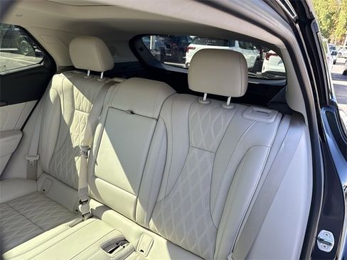 Used 2021 Buick Envision Avenir w/ Technology Package II image 24