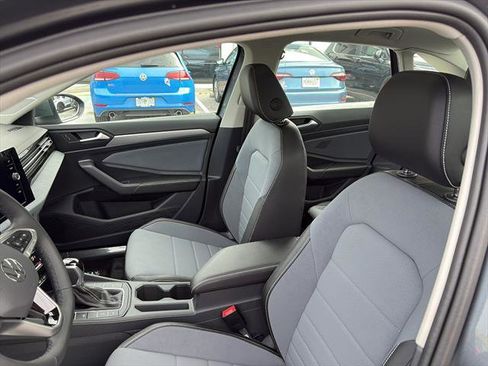 New 2026 Volkswagen Jetta SE image 11
