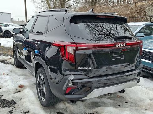 New 2026 Kia Seltos S image 3