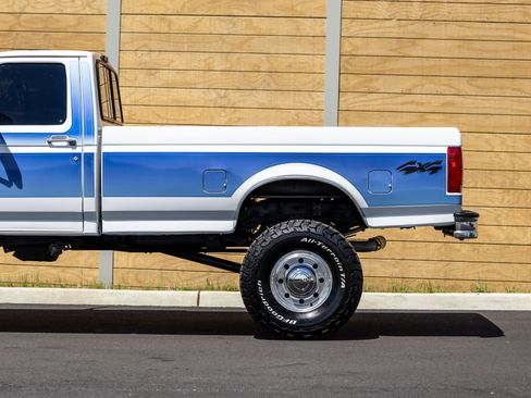 Used 1997 Ford F350 4x4 Regular Cab image 23