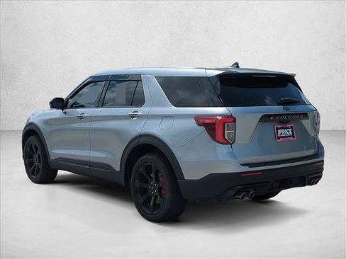 Certified 2022 Ford Explorer ST w/ Equipment Group 401A AWD/4WD image 7