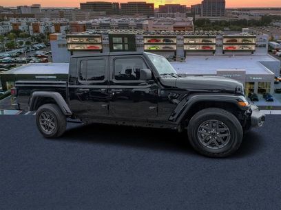 New 2025 Jeep Gladiator Sport