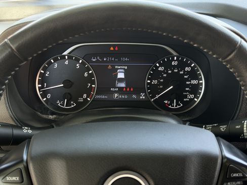 Used 2023 Nissan Frontier SV w/ Technology Package AWD/4WD image 18