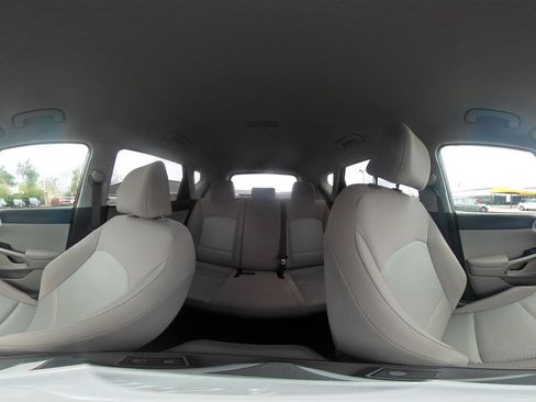 Used 2025 Kia Soul LX w/ LX Technology Package FWD image 39