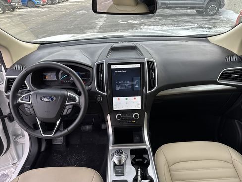 Used 2024 Ford Edge SEL image 21