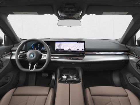 New 2027 BMW 550e xDrive AWD/4WD image 5