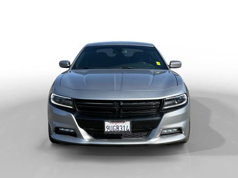 Used 2017 Dodge Charger R/T image 8