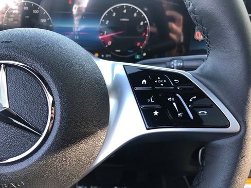 New 2026 Mercedes-Benz GLB 250 GLB 250 image 24