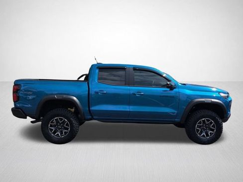 Used 2024 Chevrolet Colorado ZR2 w/ Technology Package AWD/4WD image 11