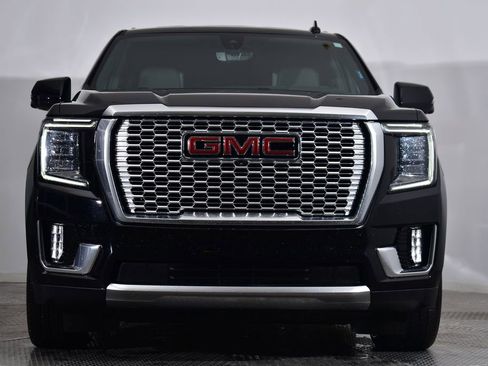 Used 2022 GMC Yukon Denali w/ Denali Ultimate Package image 8