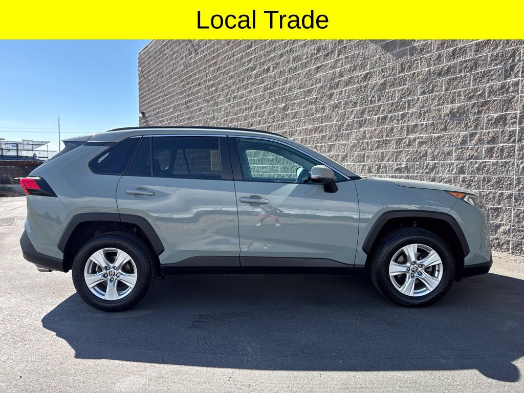 Used 2021 Toyota RAV4 XLE AWD/4WD image 4