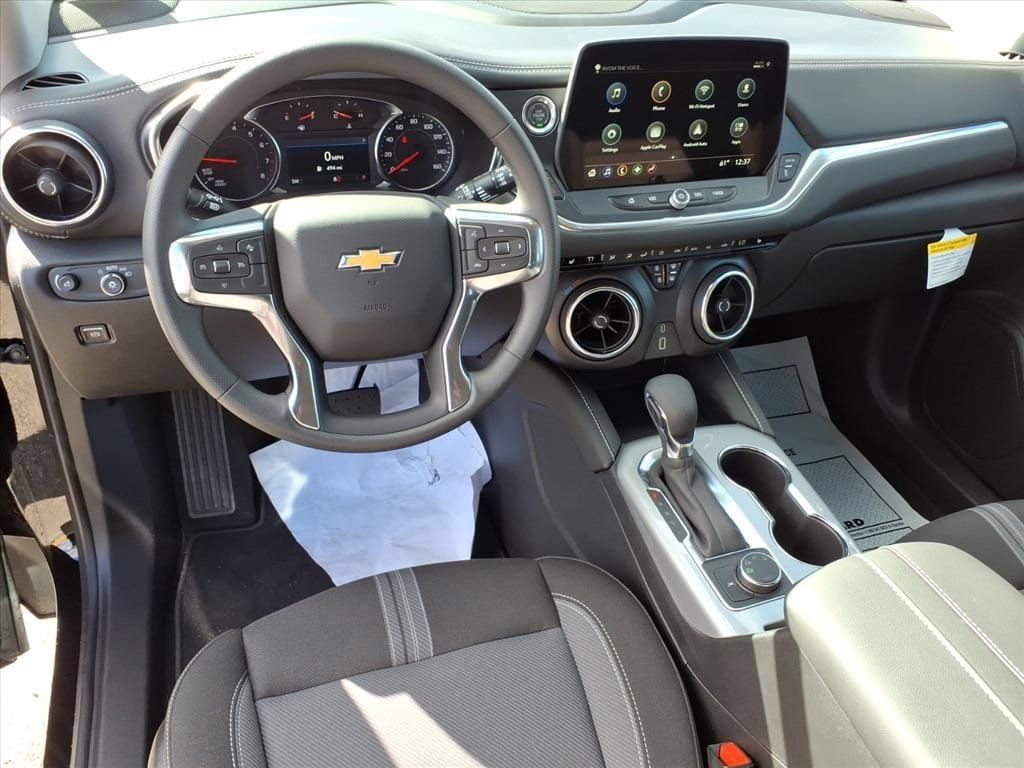 New 2025 Chevrolet Blazer LT AWD/4WD image 15