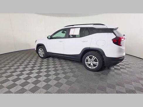 Used 2022 GMC Terrain SLE w/ Driver Convenience Package FWD image 45