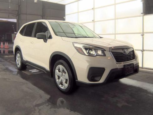 Used 2019 Subaru Forester AWD/4WD image 3