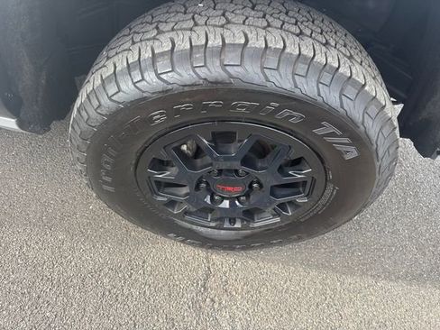 Used 2024 Toyota Tacoma TRD Off-Road AWD/4WD image 15