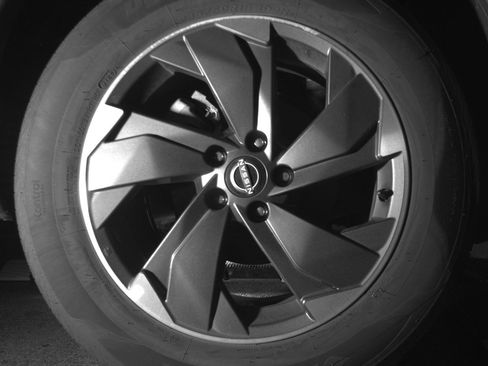 Used 2025 Nissan Rogue SV image 15