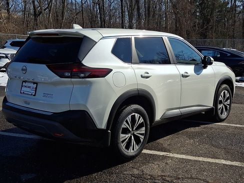 Certified 2023 Nissan Rogue SV image 7