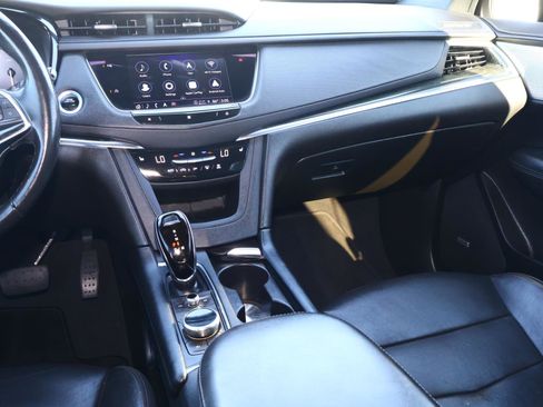 Certified 2021 Cadillac XT5 Premium Luxury image 17