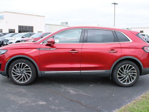 Used 2020 Lincoln Nautilus Reserve FWD image 4