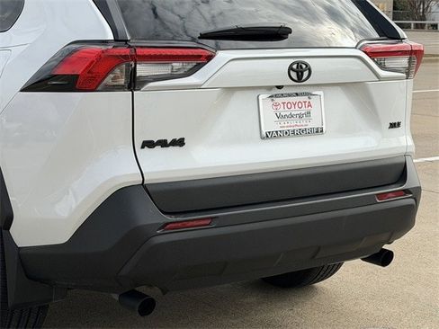 Used 2025 Toyota RAV4 XLE Premium image 6