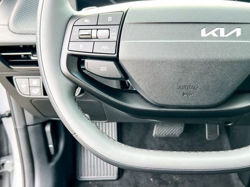 New 2025 Kia EV6 Wind image 24