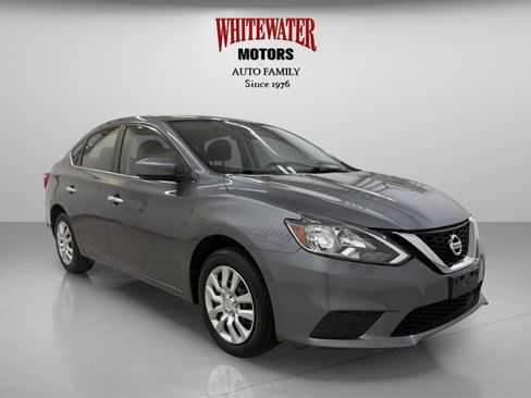 Used 2019 Nissan Sentra S image 5