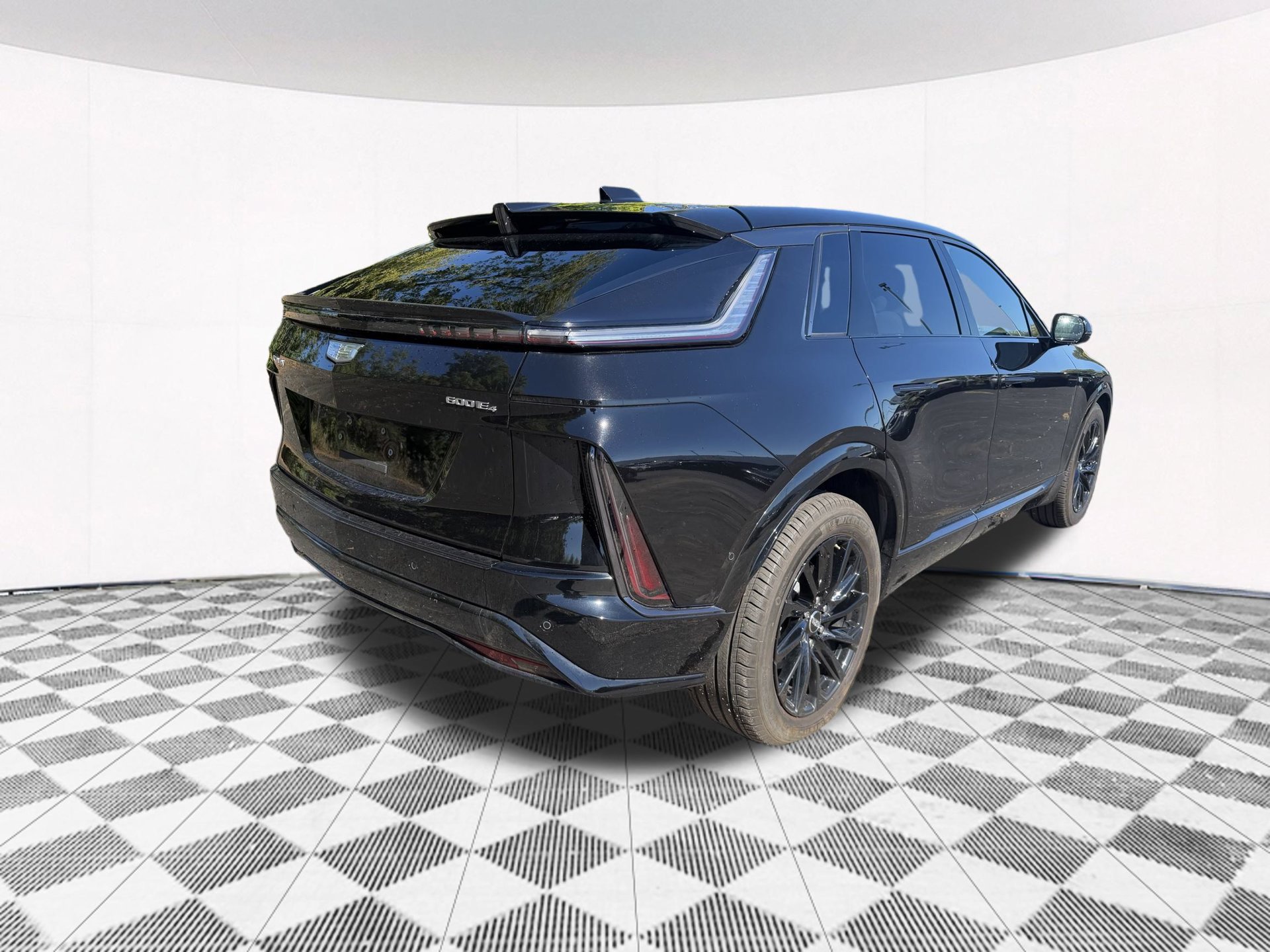 Used 2024 Cadillac Lyriq Sport AWD/4WD image 9