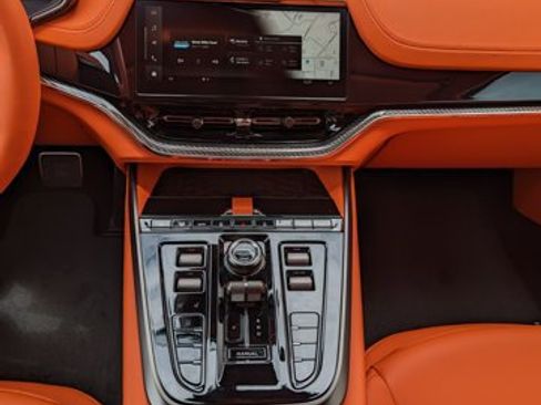 Used 2025 Aston Martin DBX 707 AWD/4WD image 22