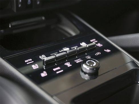 Certified 2024 Porsche Cayenne S image 29