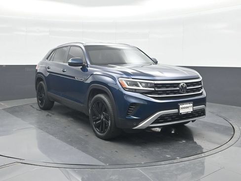 Used 2023 Volkswagen Atlas Cross Sport SE AWD/4WD image 8