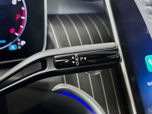 Certified 2025 Mercedes-Benz GLC 300 4MATIC image 17