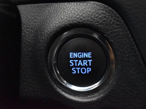 Used 2022 Toyota RAV4 Limited AWD/4WD image 21