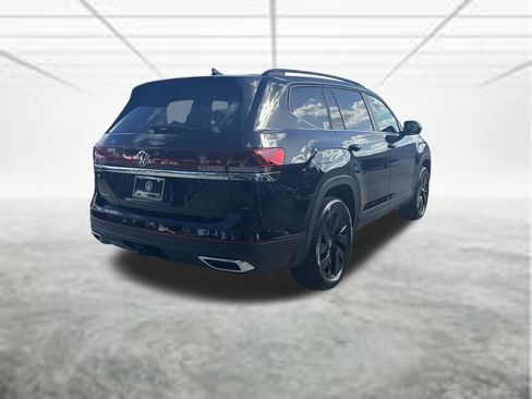 New 2026 Volkswagen Atlas SE FWD image 5