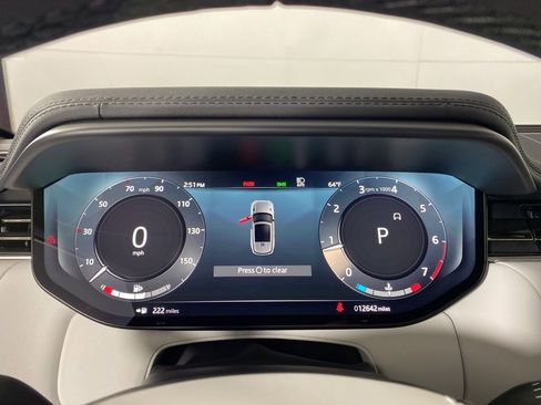 Used 2023 Land Rover Range Rover Sport SE image 16