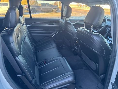 Used 2021 Jeep Grand Cherokee L Limited AWD/4WD image 29