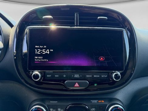 Used 2023 Kia Soul EX FWD image 17