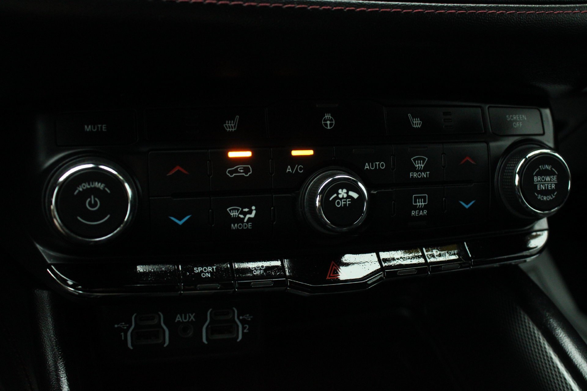 Used 2021 Dodge Durango R/T w/ Blacktop Package AWD/4WD image 43