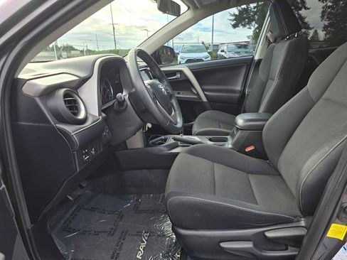 Used 2016 Toyota RAV4 XLE image 20