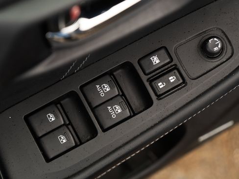 Used 2019 Subaru Outback 2.5i Limited w/ Protection Package #1 image 38