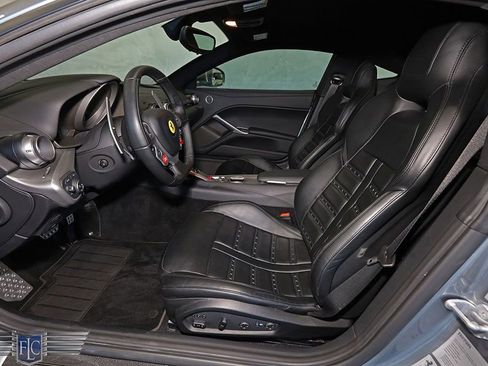 Used 2016 Ferrari F12 Berlinetta image 17