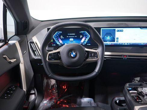 Used 2026 BMW iX xDrive60 w/ Premium Package image 11