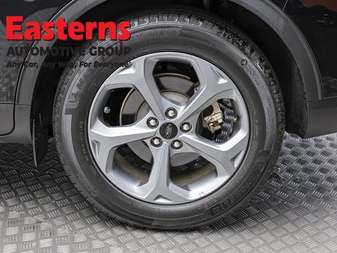 Used 2025 Ford Escape ST-Line FWD image 8