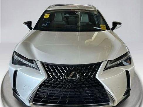 Used 2024 Lexus UX 250h FWD image 2