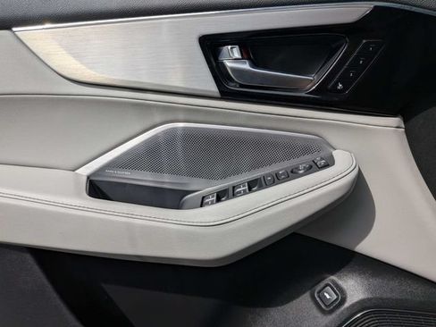 Certified 2025 Acura MDX FWD w/ Technology Package image 27