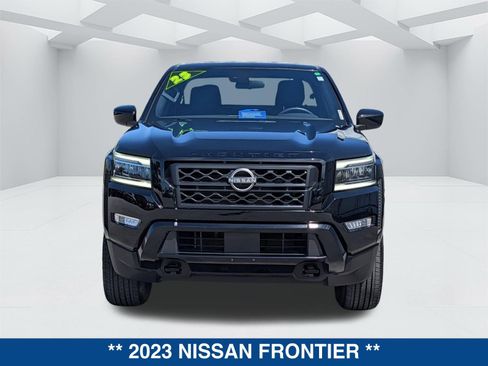 Used 2023 Nissan Frontier SV w/ Midnight Edition Package image 8