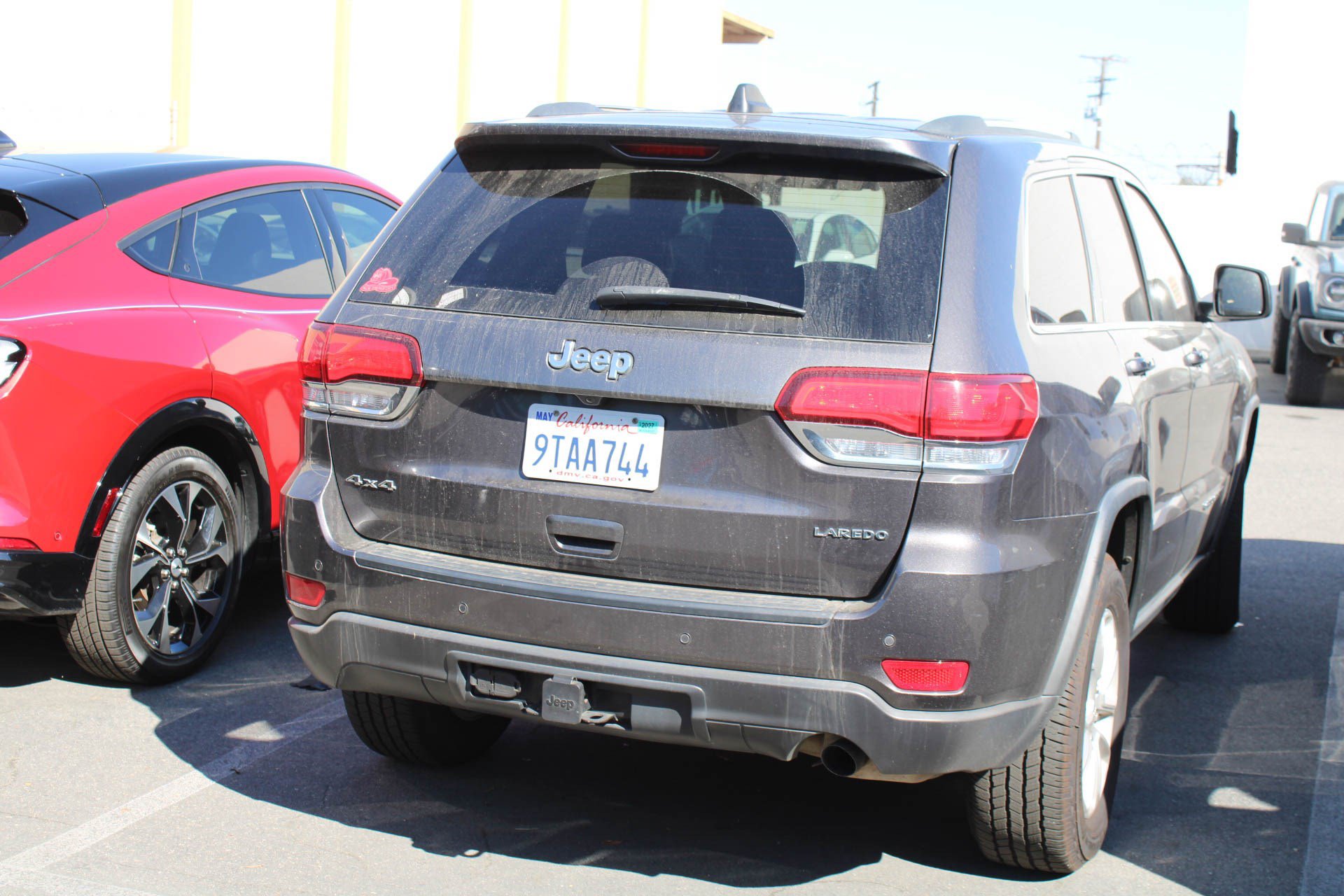 Used 2021 Jeep Grand Cherokee Laredo AWD/4WD image 7