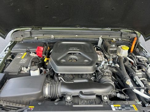 Used 2023 Jeep Wrangler Unlimited AWD/4WD image 19