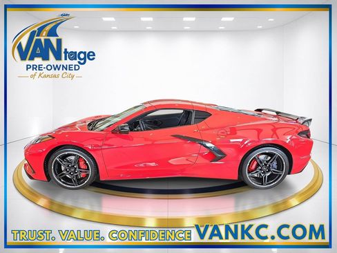 Used 2024 Chevrolet Corvette Stingray Preferred Cpe w/ Z51 Performance Package RWD image 10